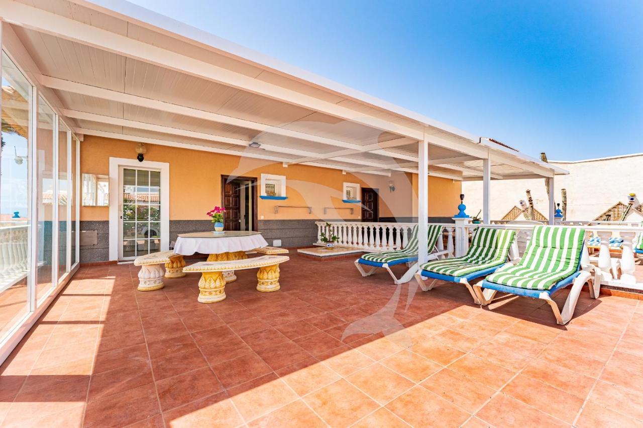 Apartamentos Los Delfines El Médano Exterior photo