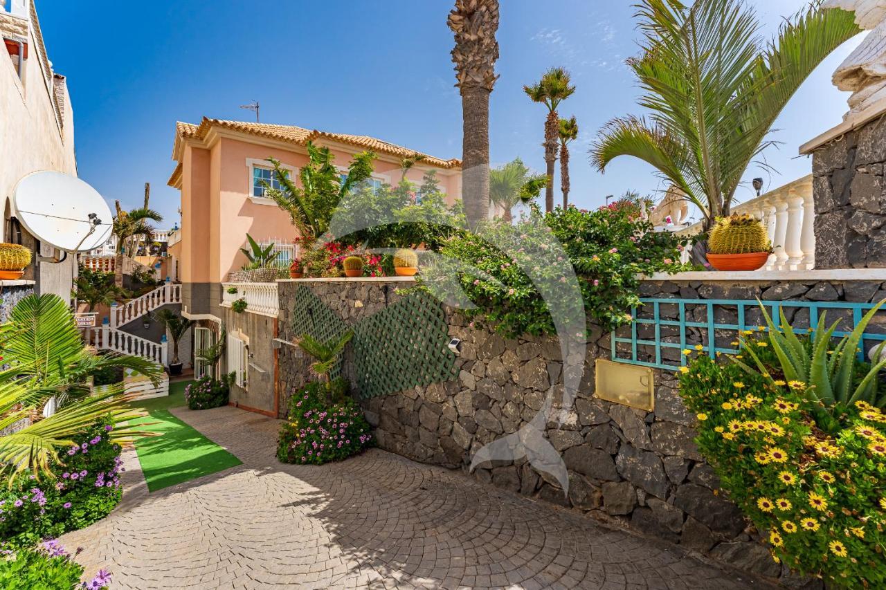 Apartamentos Los Delfines El Médano Exterior photo