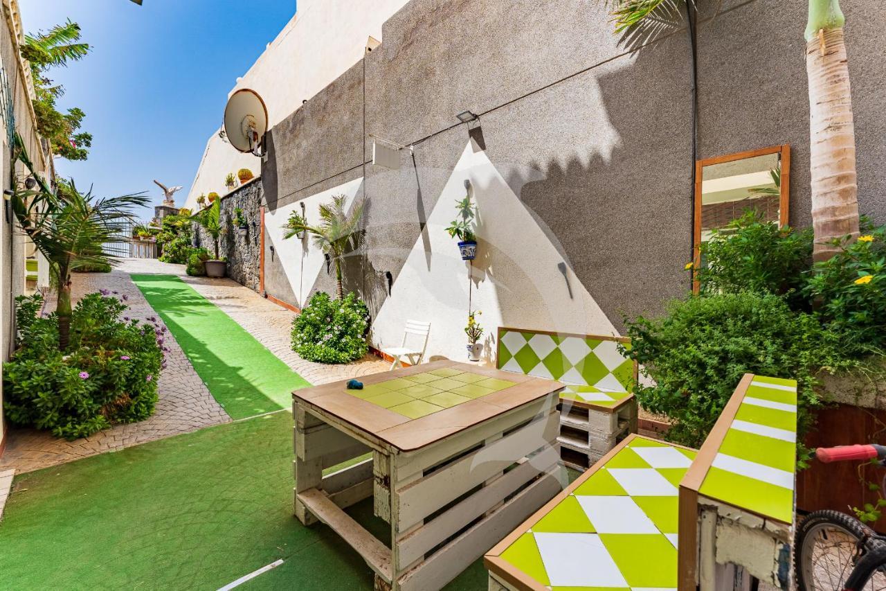 Apartamentos Los Delfines El Médano Exterior photo
